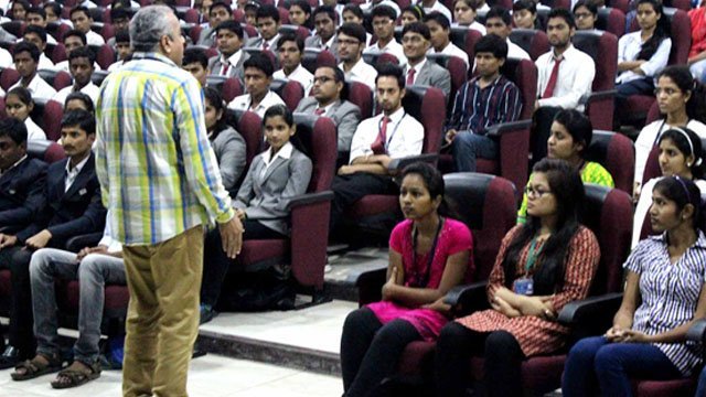 sessionbymr.dineshnathaniandmrs.sadhnajamwalforsoftskilldevelopementofstudentsandpositivitytowardslifeandcareer.2.jpg